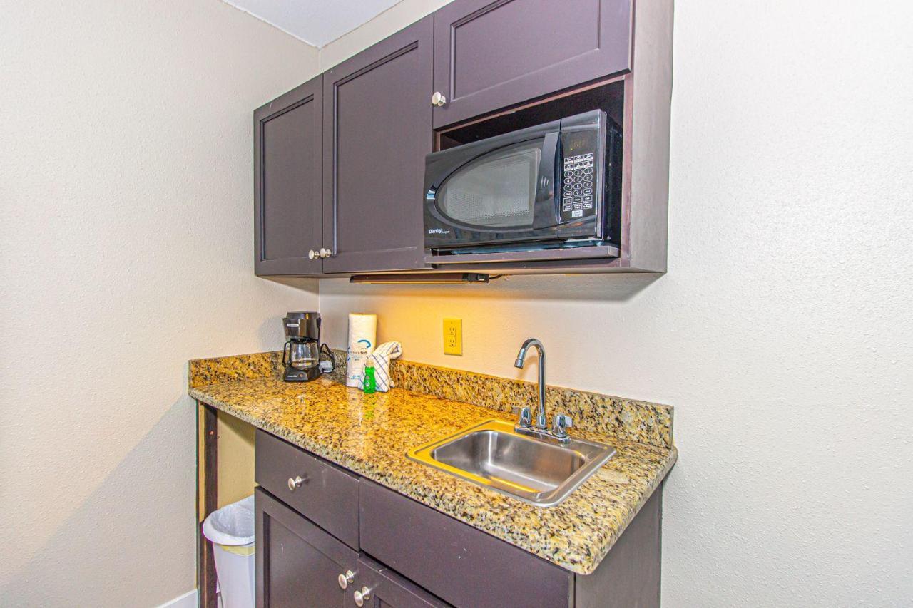 Landmark Resort King Suite Unit 710 Beautifully Updated Sleeps 4 Myrtle Beach Exterior foto